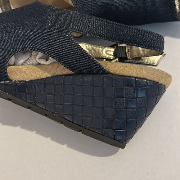 BANDOLINO Blue jean sandals pre owned - Picture 4 of 9